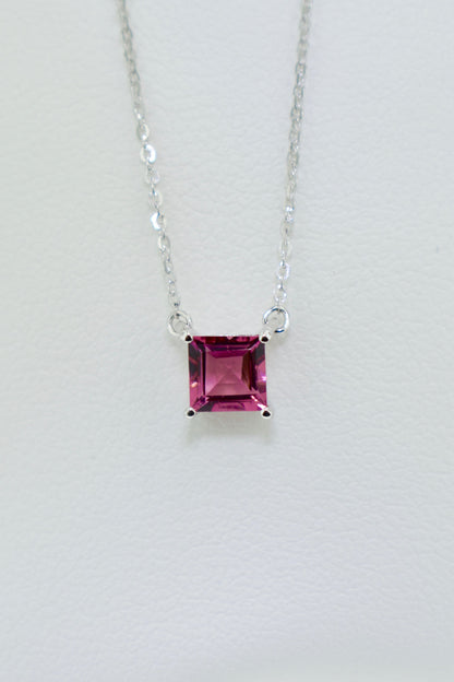 18kt White Gold Tourmaline Necklace