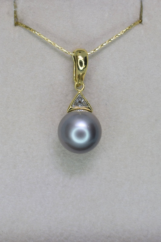 18kt Yellow Gold Tahitian Pearl & Diamond Pendant