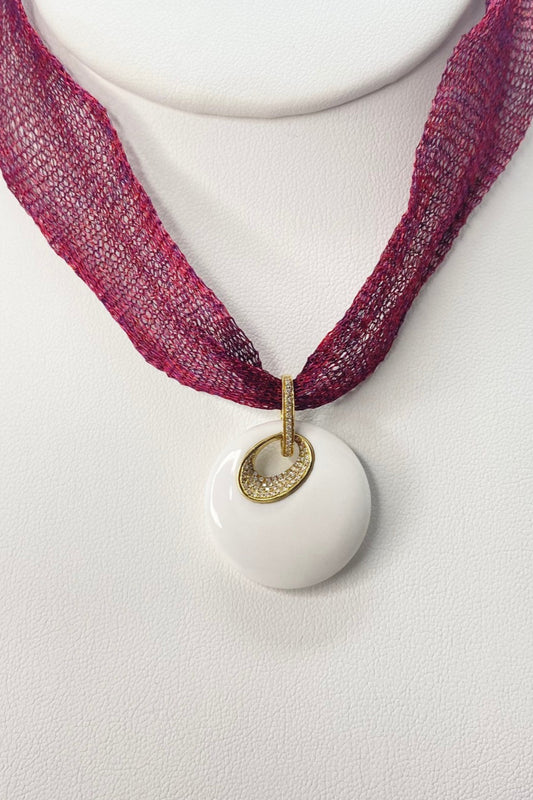 18kt Yellow Gold White Agate & Diamond Pendant