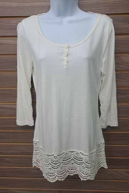 3 button lace bottom top