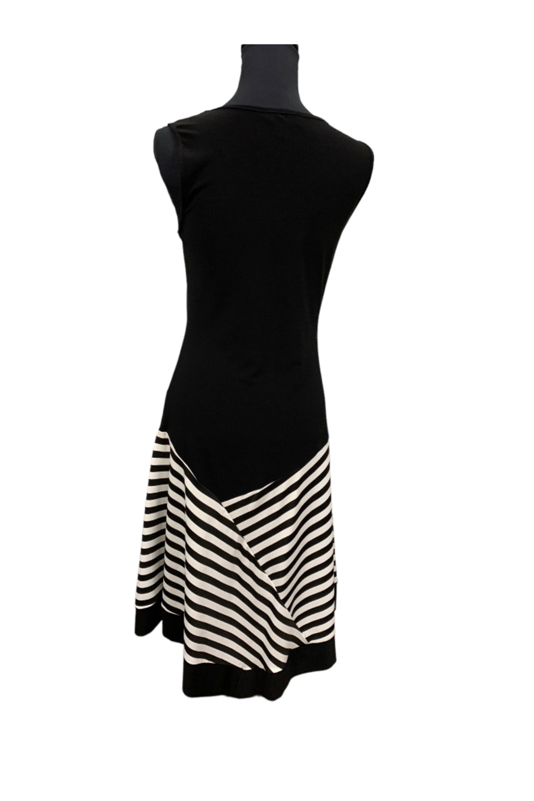 5913 dress