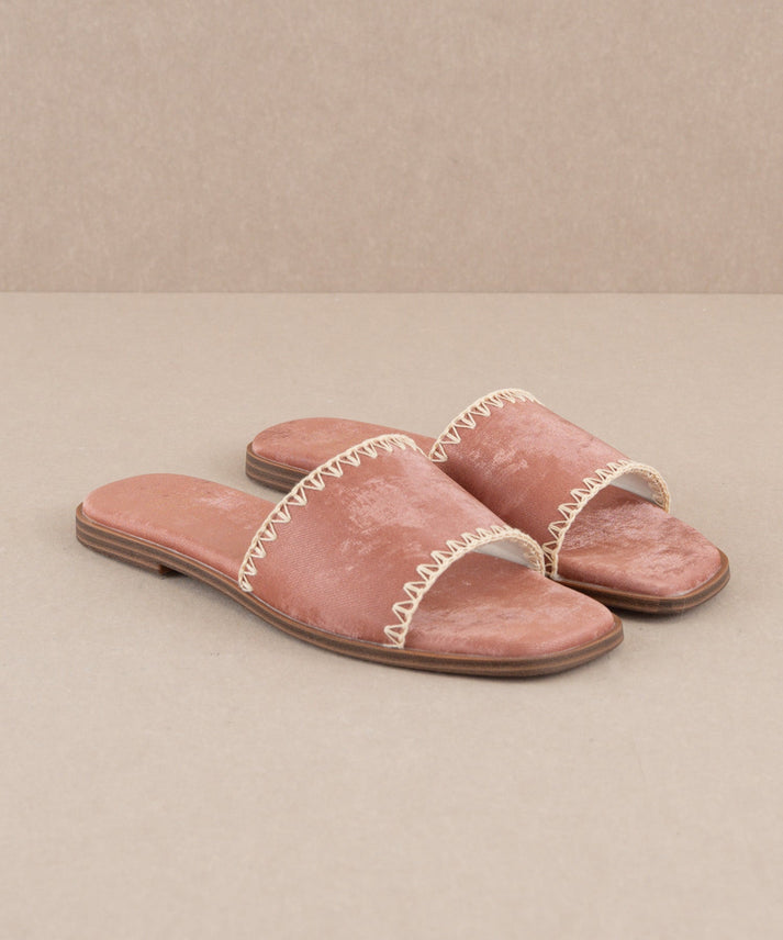 THE EMMIE SANDAL