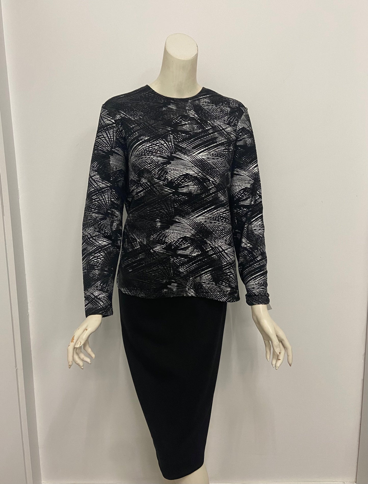 Black Silver Crinkle Top