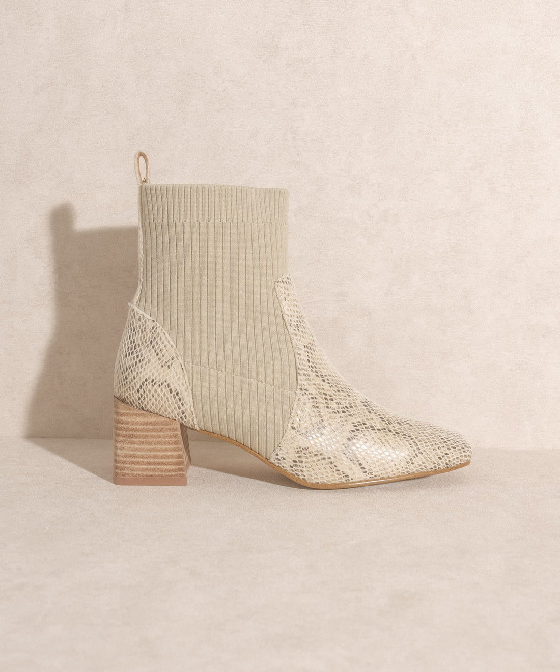 THE GERALDINE BOOTIE