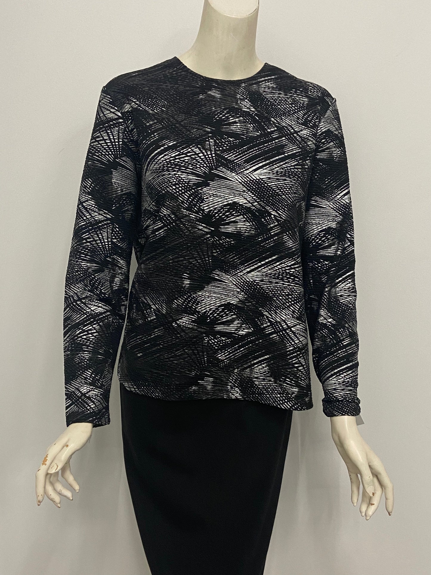 Black Silver Crinkle Top