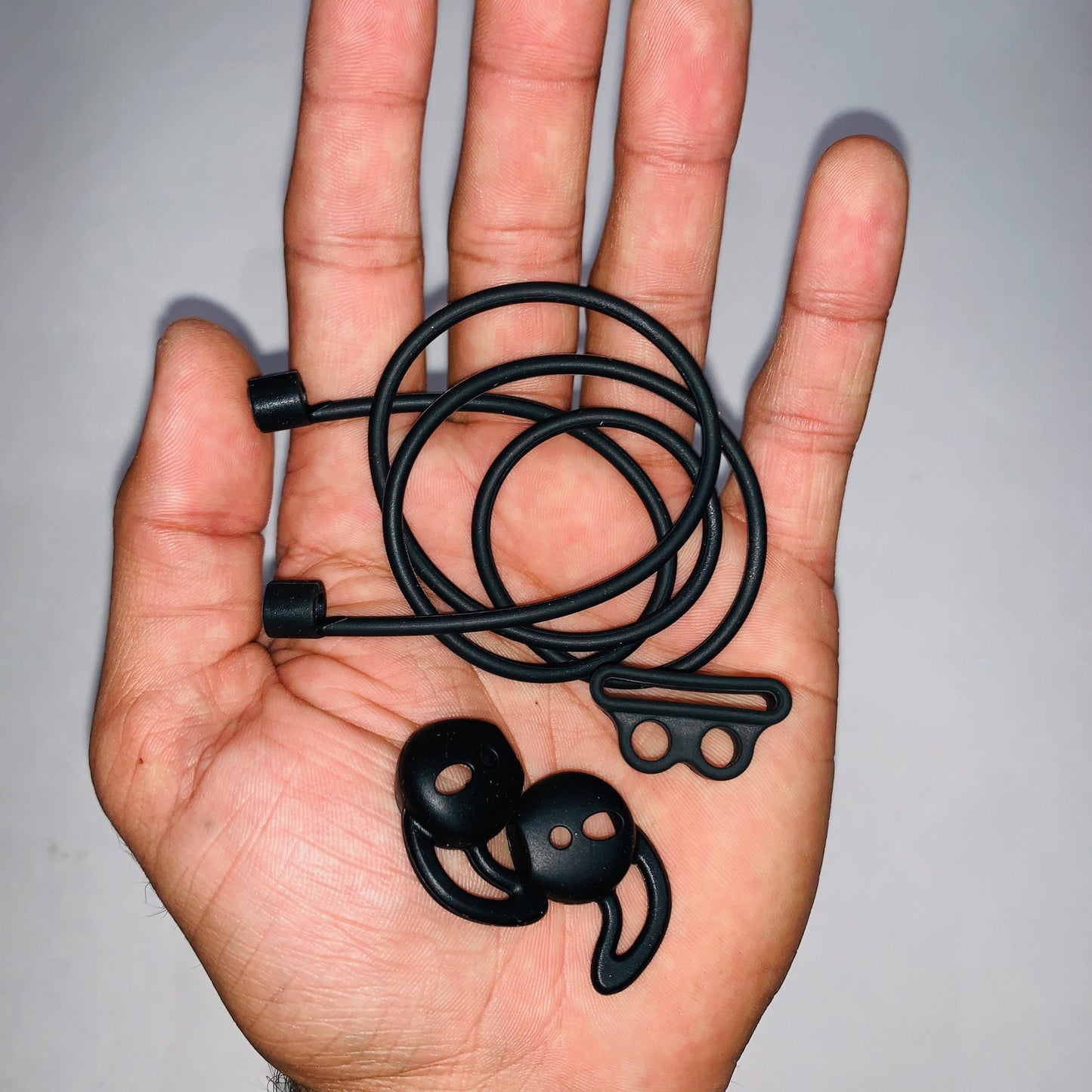 AirPods 1 & 2 Accessories 3 in 1 Anti Lost Gear