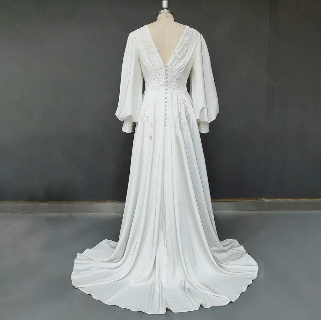 Boho Long Puff Sleeves Chiffon Round Neck Backless Appliqued Plus Size Wedding Dress