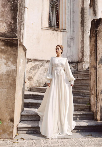 Boho Long Puff Sleeves Chiffon Round Neck Backless Appliqued Plus Size Wedding Dress