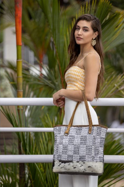 Amazing Maze Tote