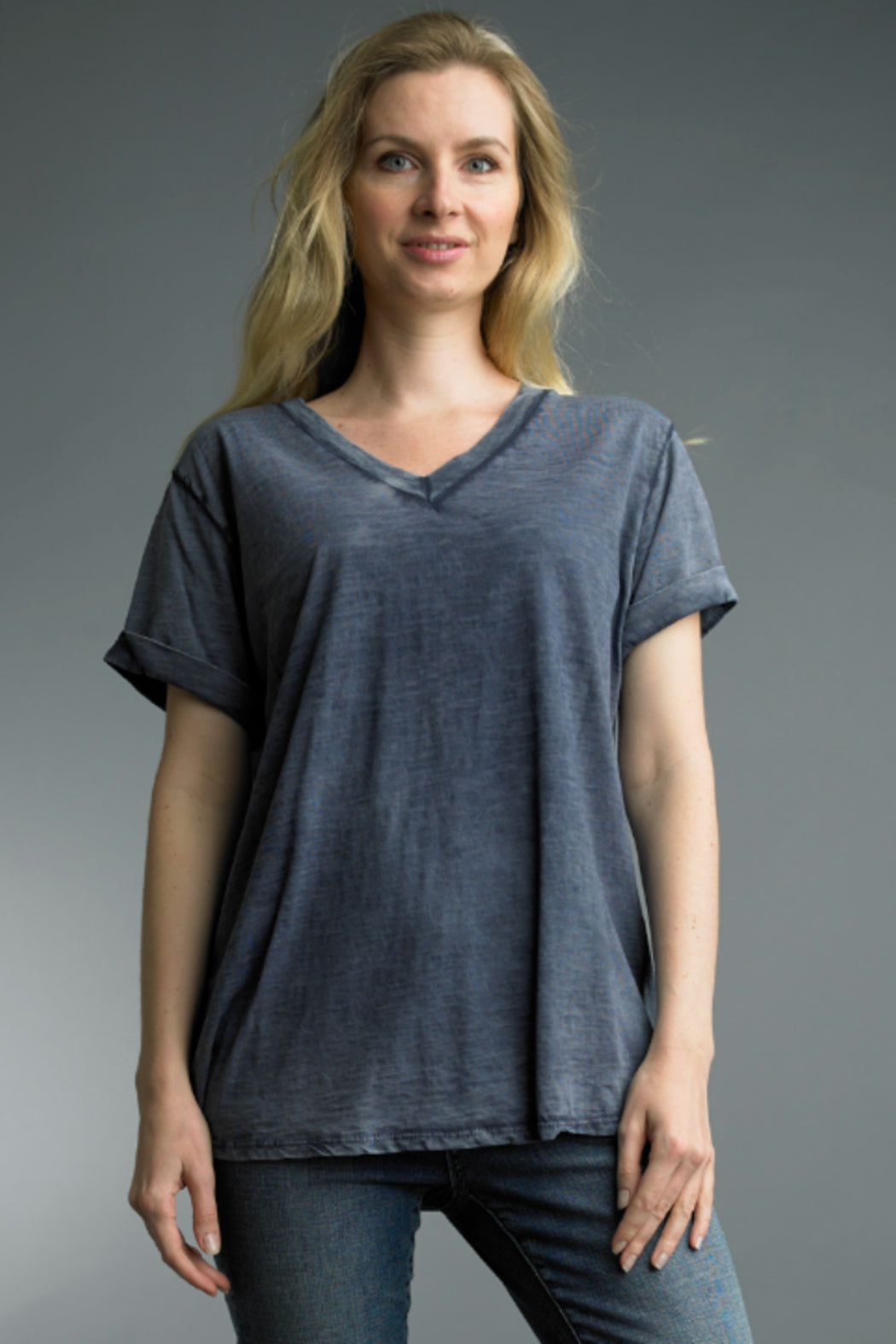 BASIC TEE