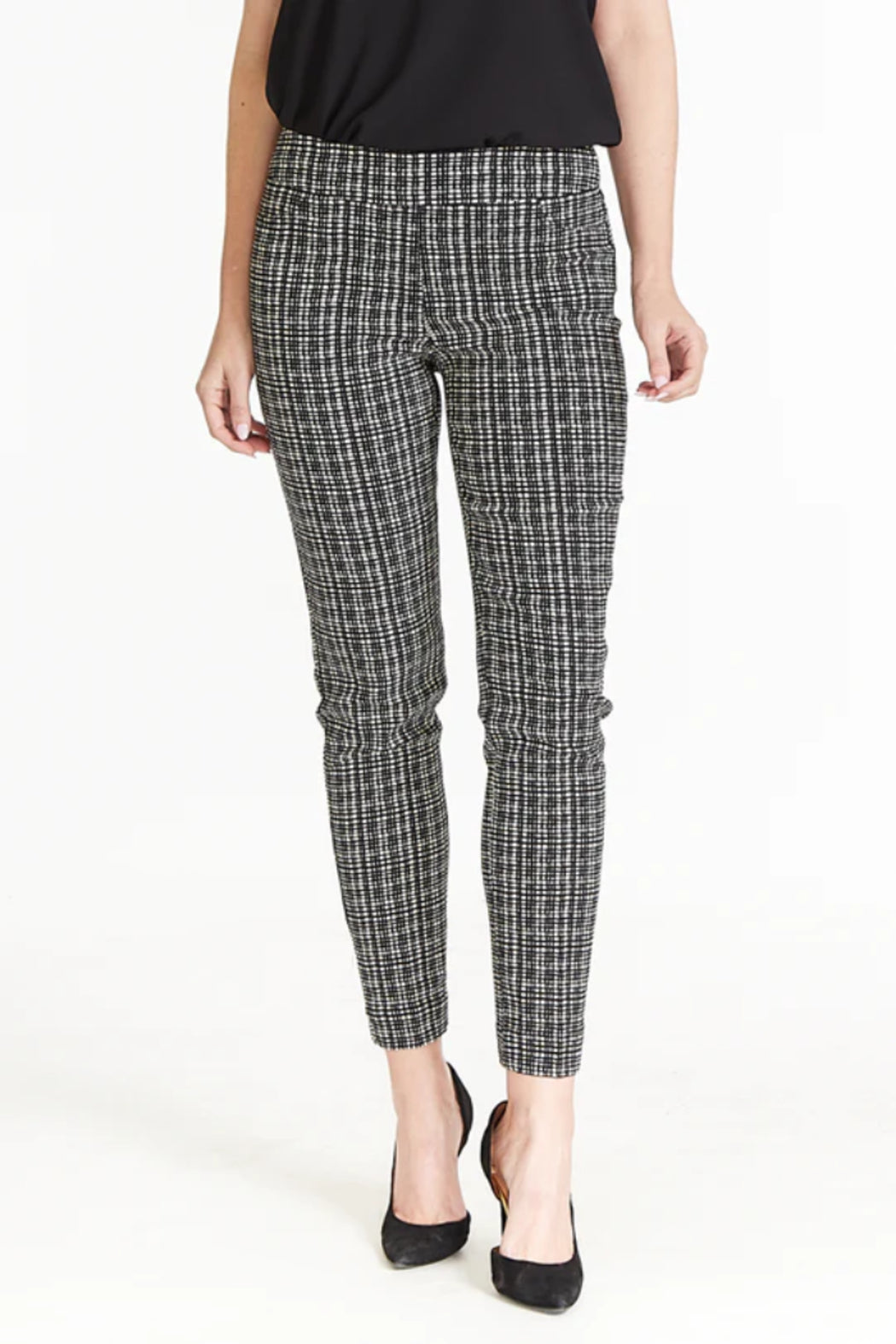 BLACK/WHITE GRID PRINT PULL ON PANT