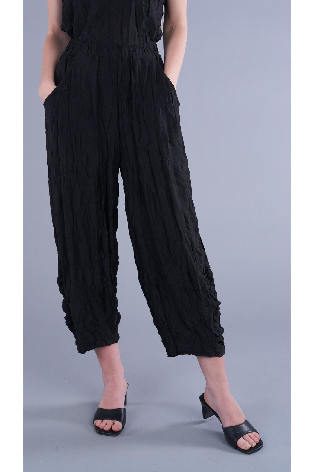 Black Crinkle Taper Pant