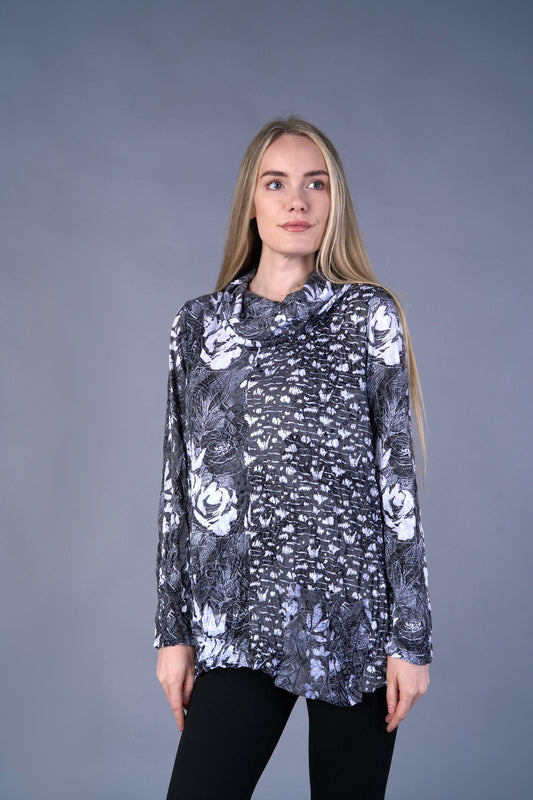 Black & White Crinkle Top