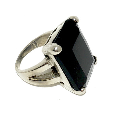 The Urban Charm Jet Black Crystal Silver Ring