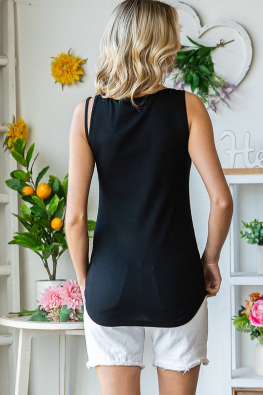 Solid Tank with Cutout Detail