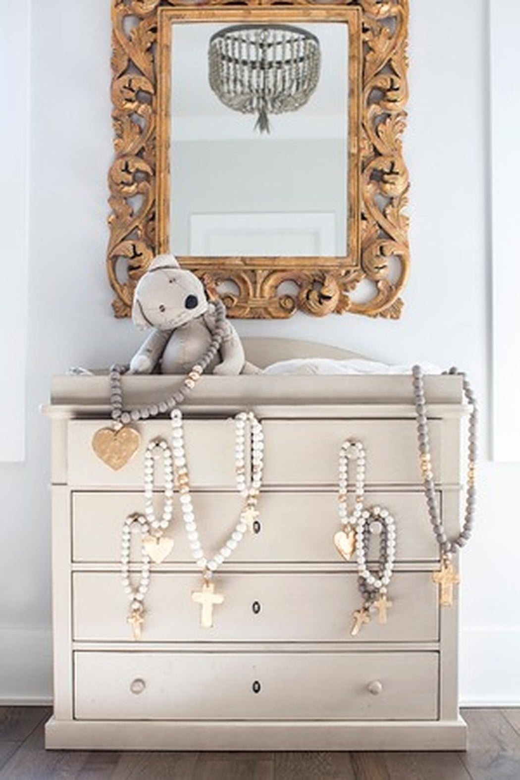 SOPHIA-WHITE BEADS W/ GRAY/GOLD ACCENT 30"(CROSS PENDANT)