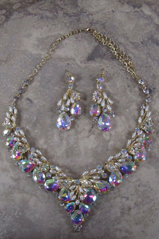 Statement AB and Pearl Necklace Set