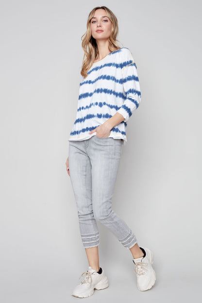 Striped 3/4 sleeves round neck smile patch top