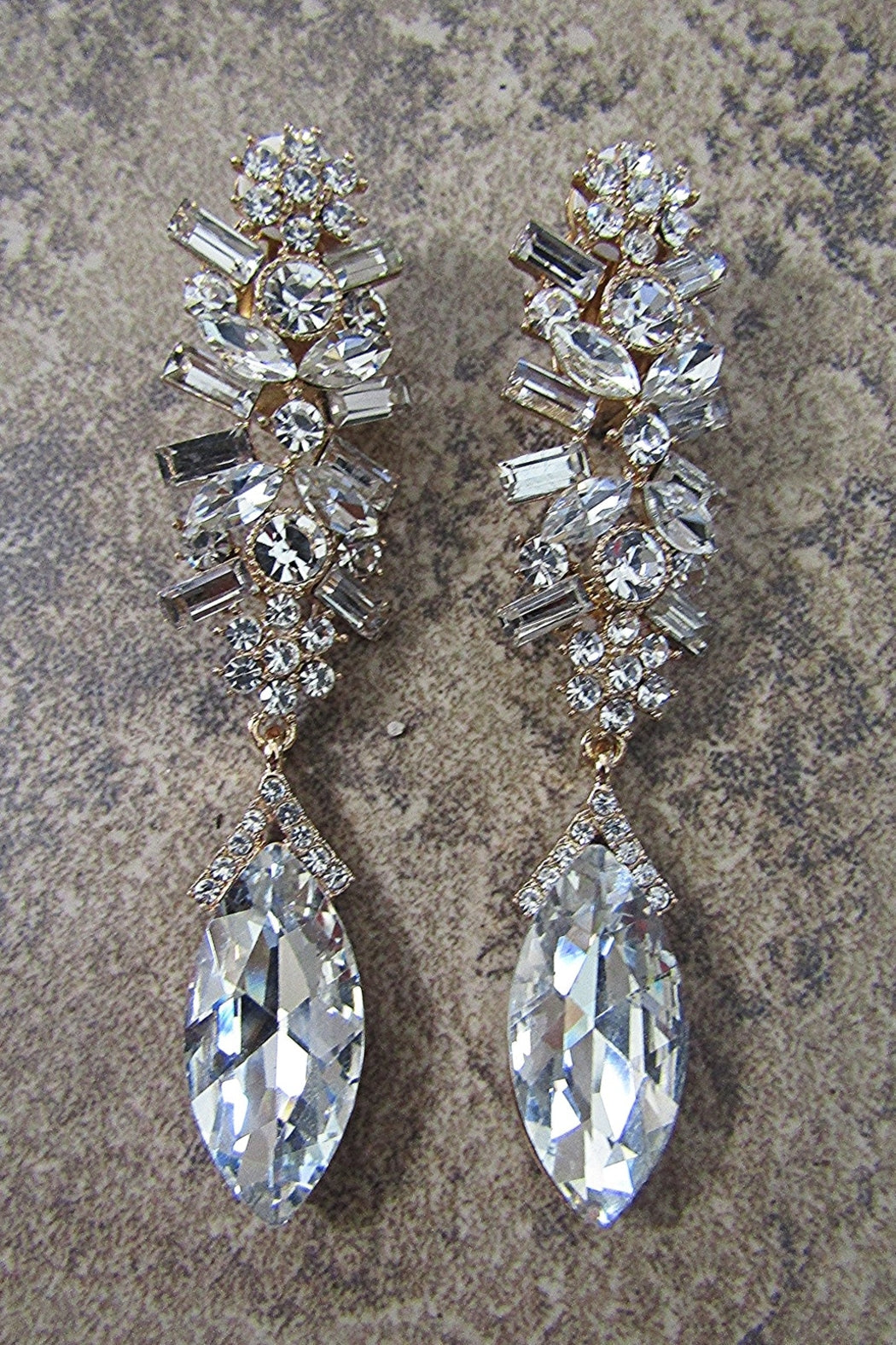 STUNNING  GEM CLUSTER CHANDELIER CLIP EARRING