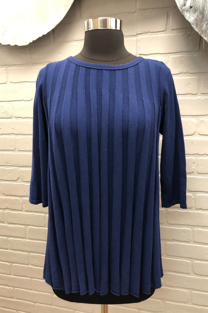 Swing sweater