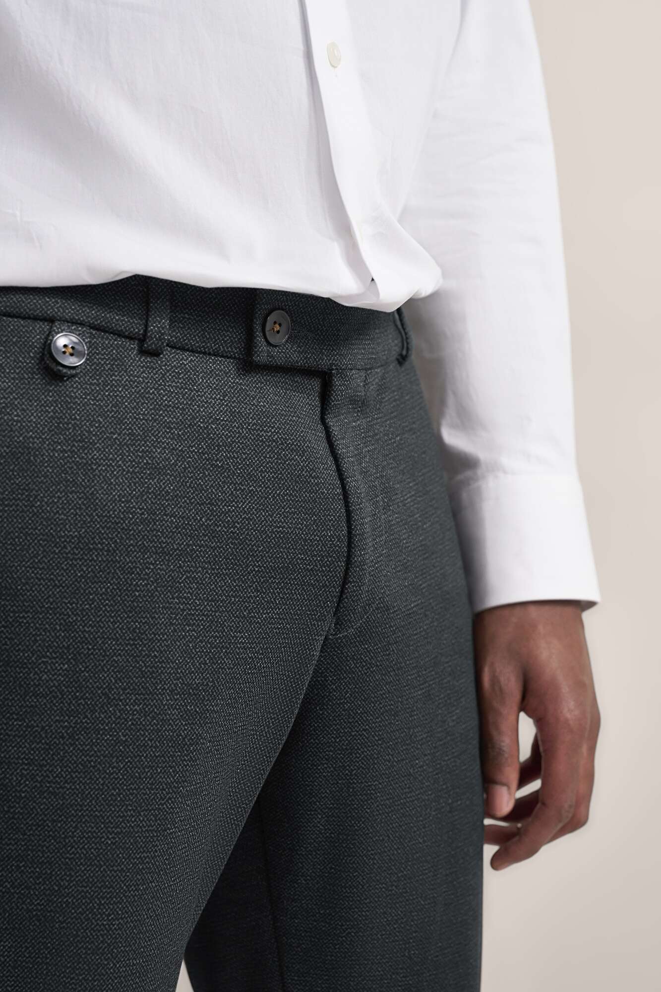 Bugatti Chinos with Modern cut in Dark Grey