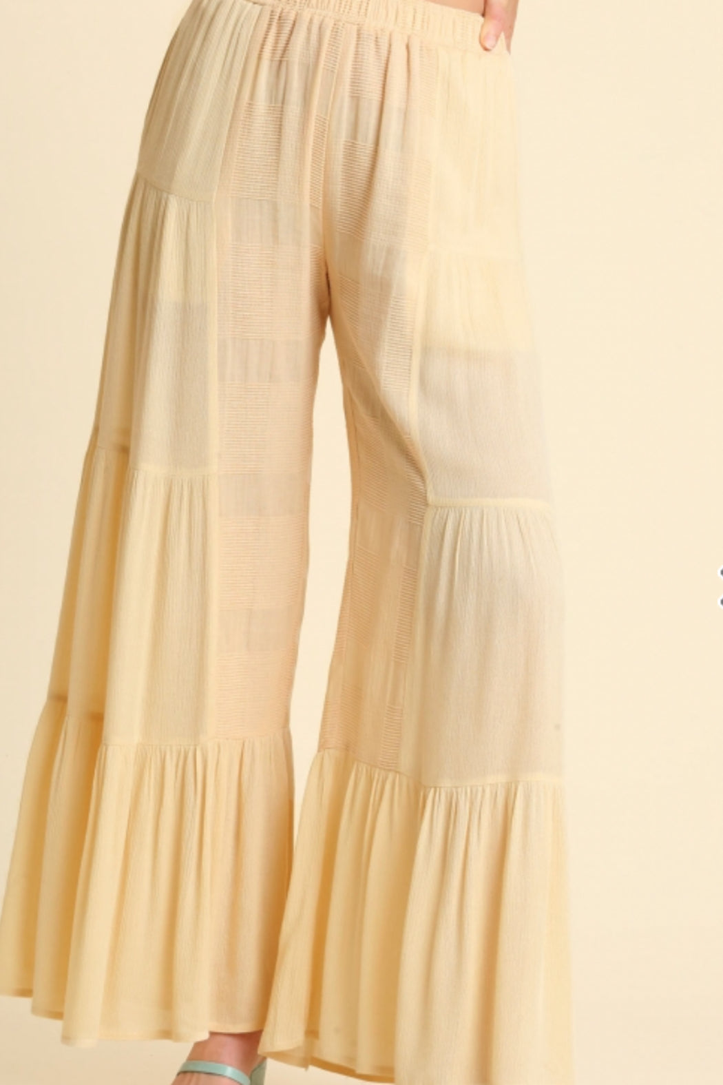 Tiered Ruffle Flowy Pant
