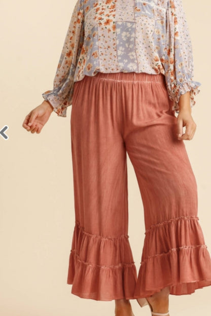 Tiered Ruffle Flowy Pant