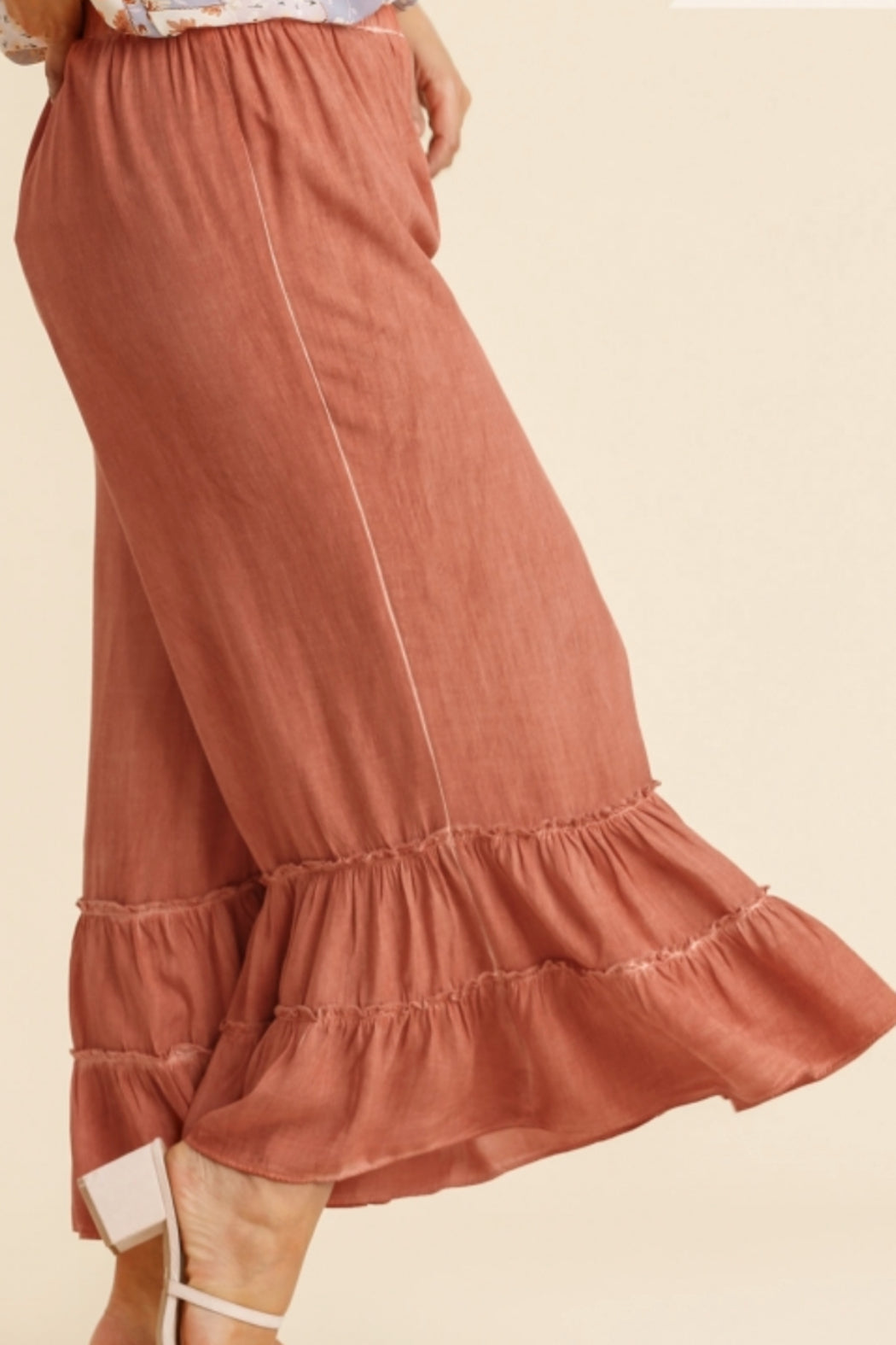 Tiered Ruffle Flowy Pant