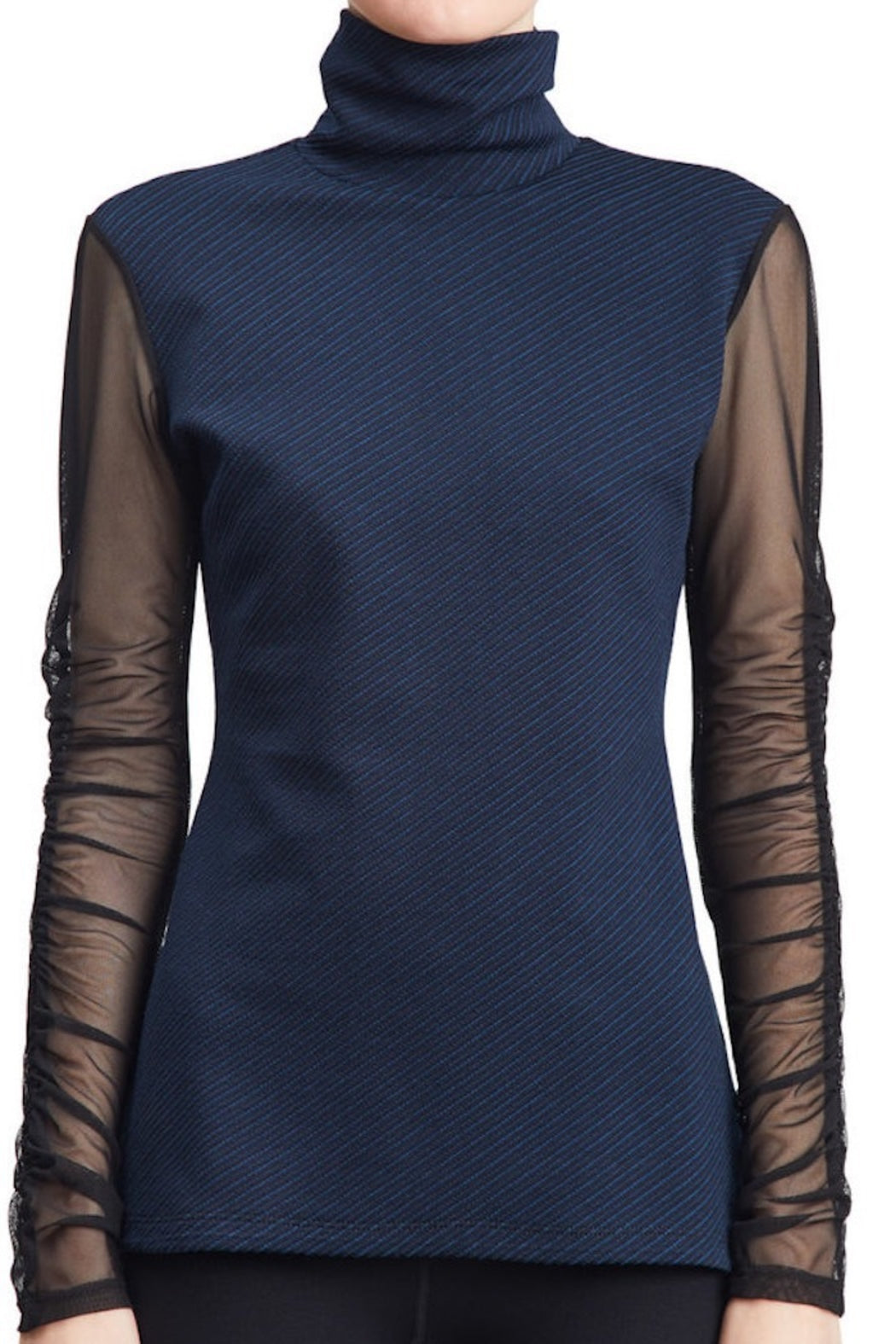 Zaha Turtleneck